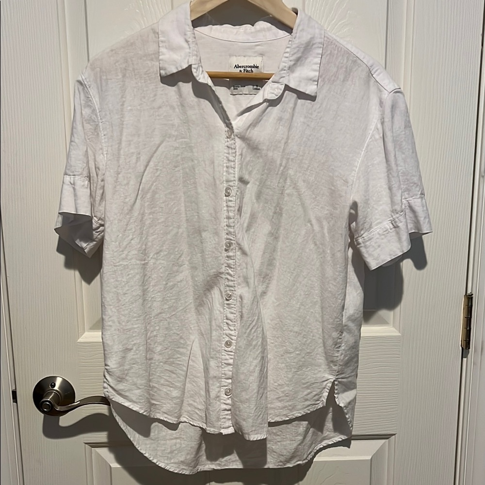 Abercrombie White Button-Up Shirt